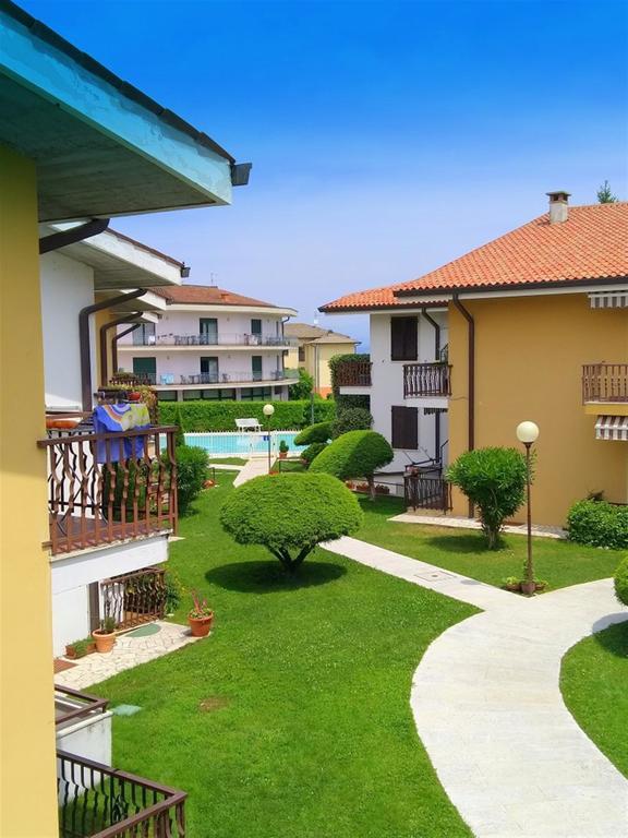 Апартаменты Casa Sant Elena Id15675 Пескьера-дель-Гарда Экстерьер фото